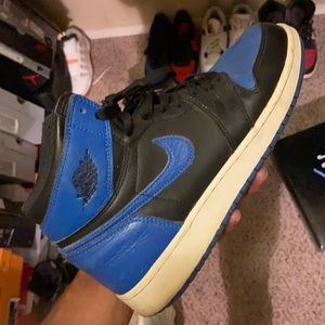 Retro Jordan 1 Royal (DS) size 7
